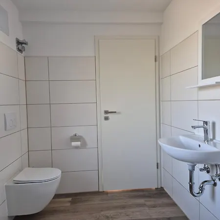 Haus Am Burgweg 公寓 *